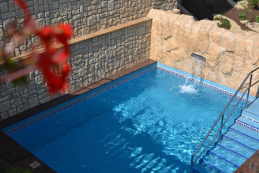 Palac Saturna Czeladź Εξωτερικό φωτογραφία