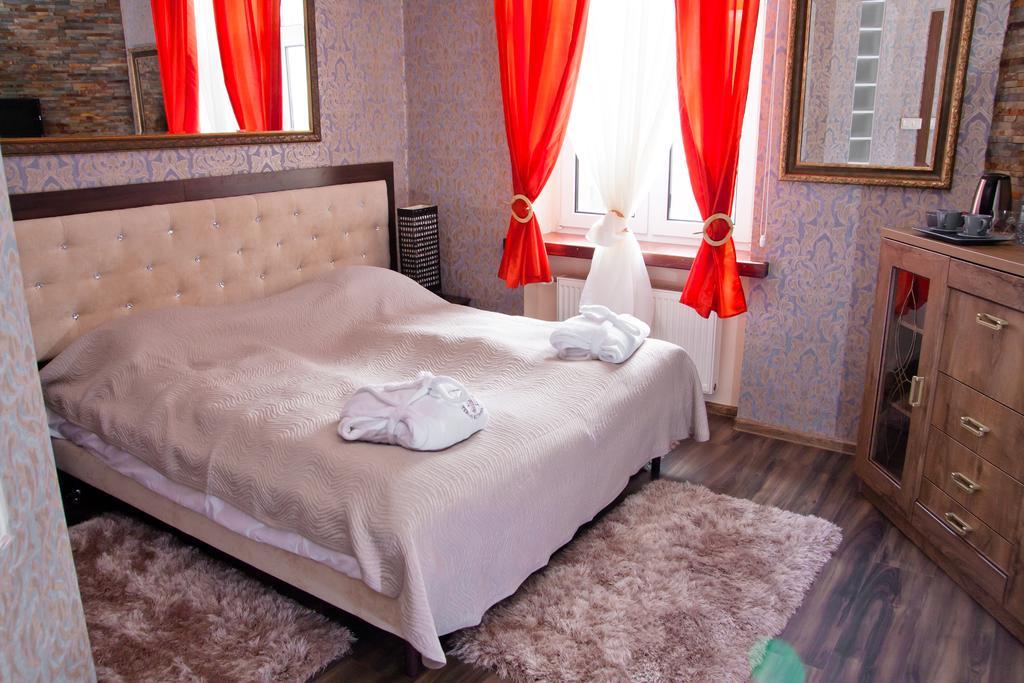Palac Saturna Czeladź Εξωτερικό φωτογραφία